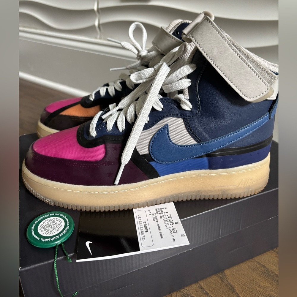 NIKE AIR FORCE 1 HIGH '07 PRM THUNDER BLUE in Men’s size 6